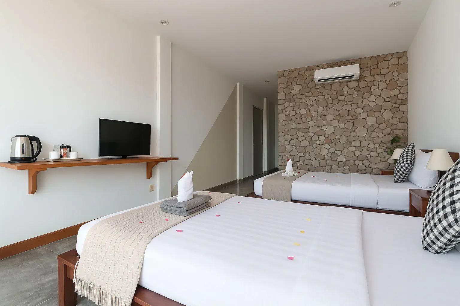 Triple Room with Sea View 3